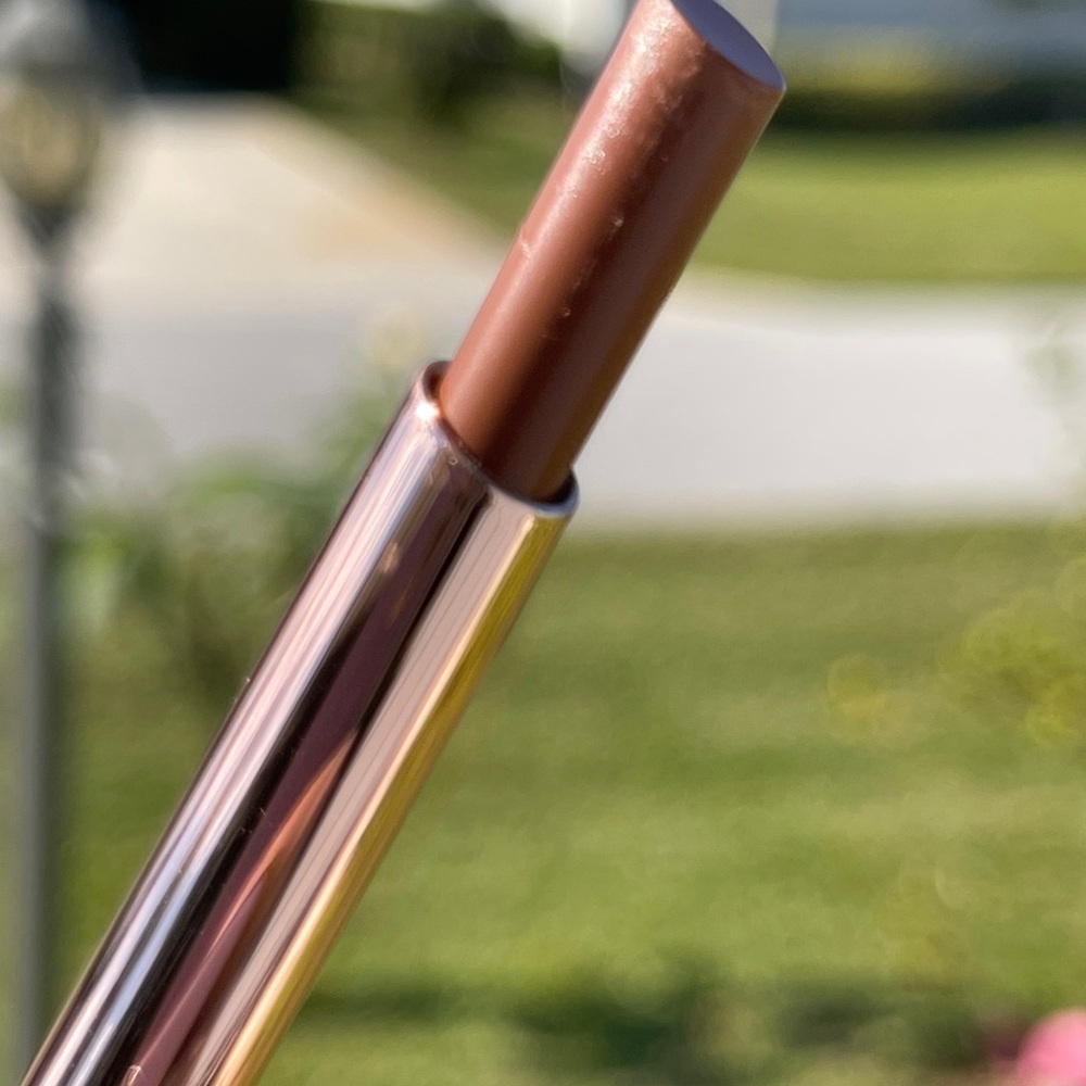 LYS BEAUTY Speak Love Moisture Matte Lipstick In Dreamer (Honey Nude)